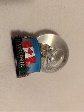 Vintage Victoria BC Canada Souvenir Snow Globe Parliament Buildings Collectible